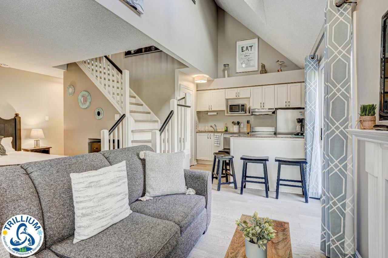 Mountainside Loft Villa บลูเมาเทนส์ ภายนอก รูปภาพ