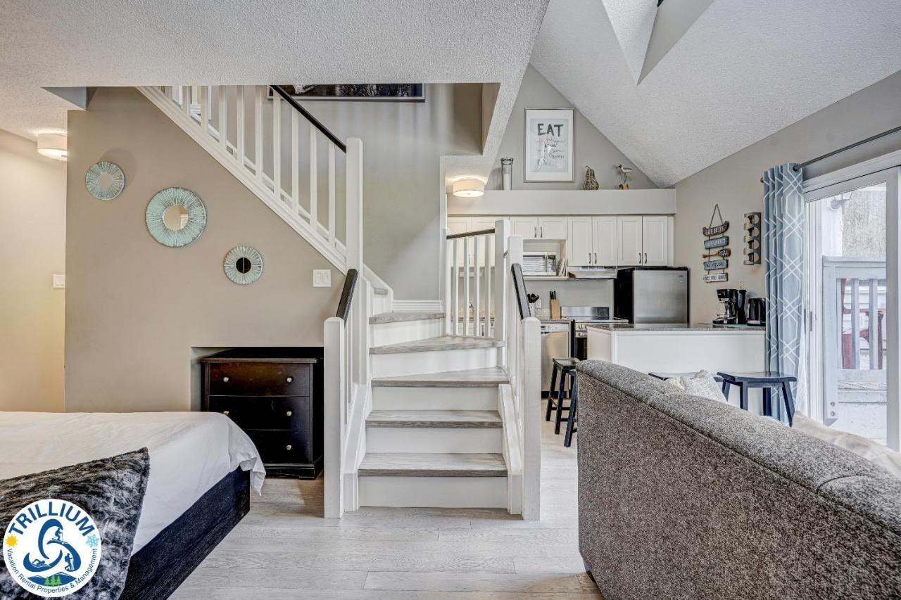 Mountainside Loft Villa บลูเมาเทนส์ ภายนอก รูปภาพ